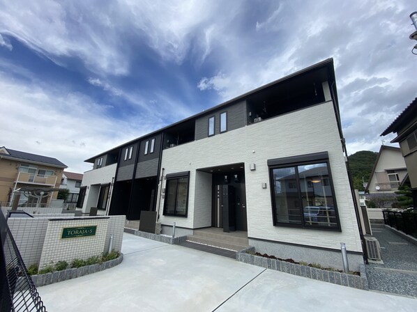 TORAJA-Sの物件外観写真